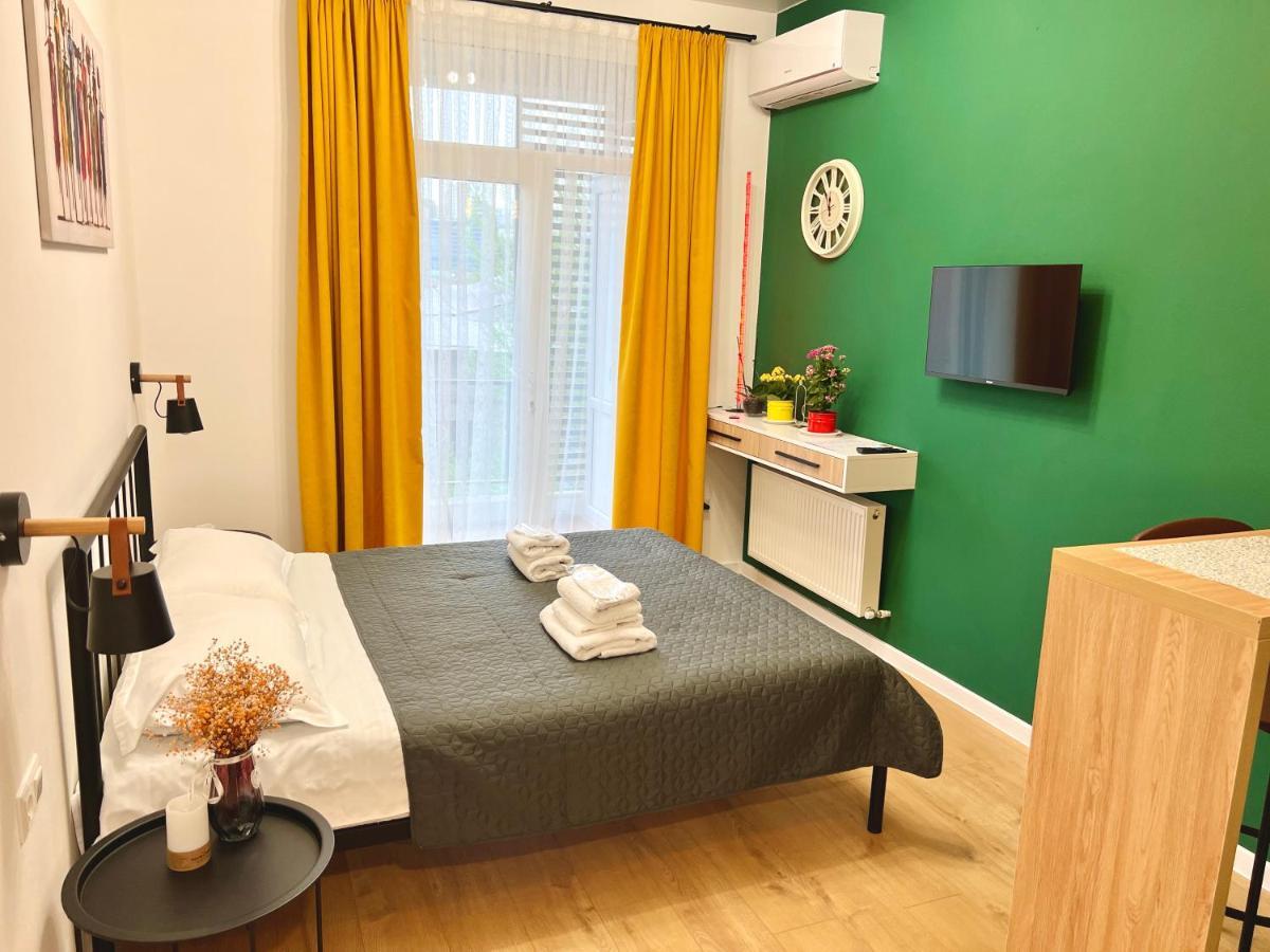 Ortachala Romantic Апартаменти *